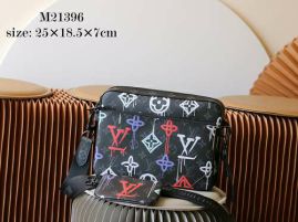 Picture of LV Mens Bags _SKUfw123921742fw